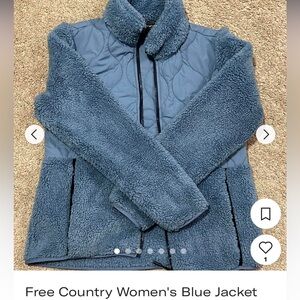 Brand NWOT Free country quilt/fleece coat!